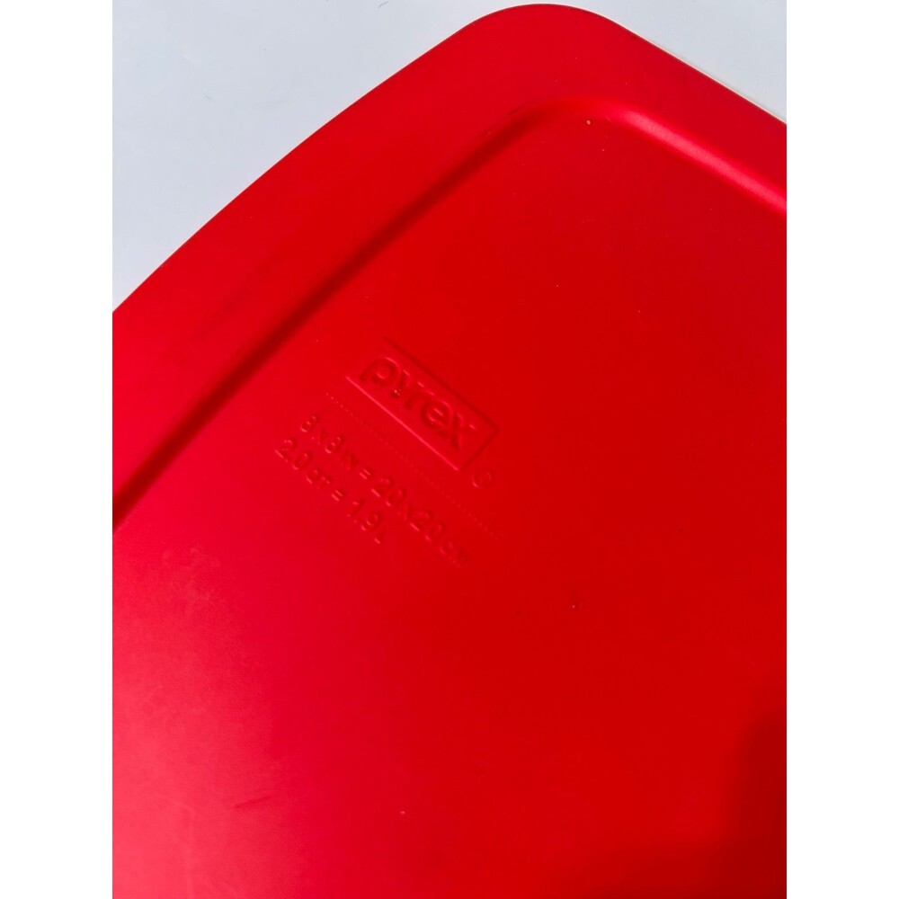 Pyrex Red Rectangular Storage Container Lid - Picture 6 of 7